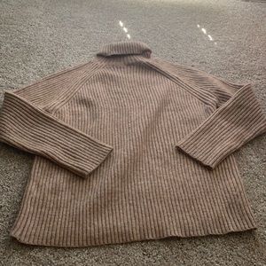 Turtle neck sweater